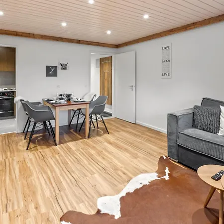 Elegant Au Coeur Des Alpes لوكباد